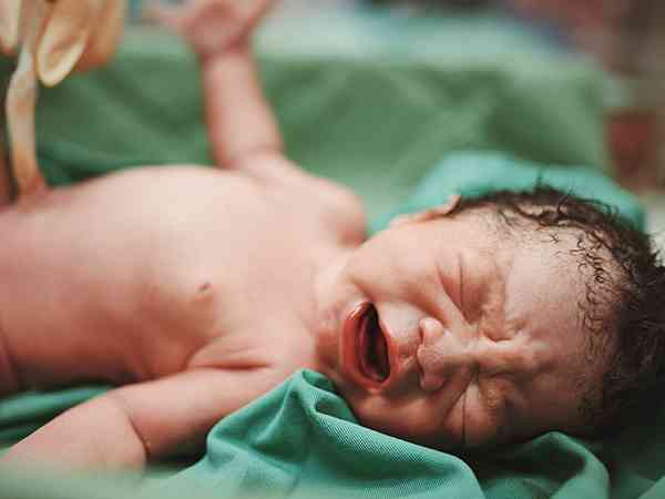 新生儿湿肺严重要在盛京医院住多久?