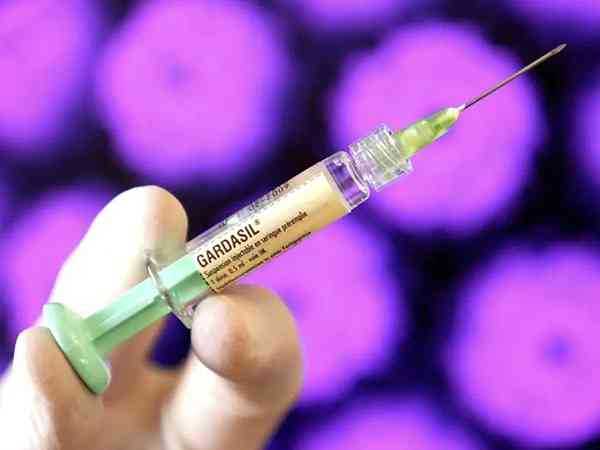 打兰州生物疫苗会出现胖10斤的不良反应吗？