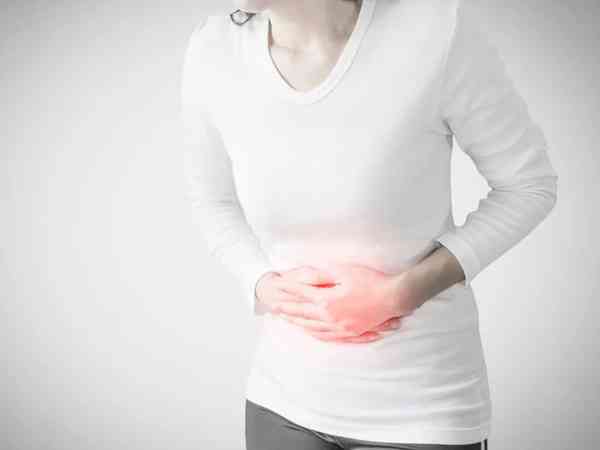 下腹剧痛持续10分钟有少量出血，是宫外孕的症状吗？
