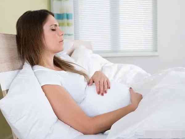 孕期有积血是不是搬重东西的原因？