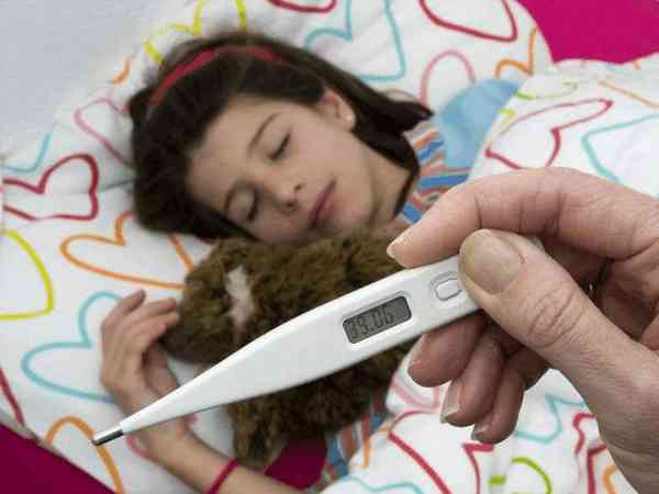 宝宝突然发烧39度以上并持续6小时，会是中暑导致的吗？