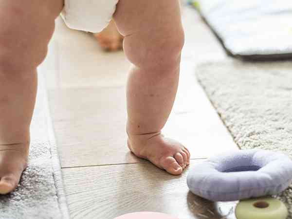 宝宝尿布疹大腿根部长很多红包怎么快速消除？