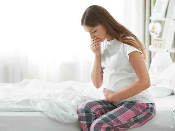 双胎妊娠反应比单胎大，但我孕反却时轻时重这正常吗？
