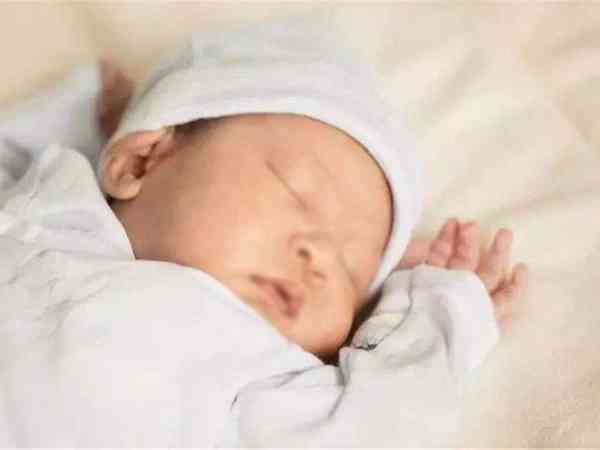 三个月脑瘫婴儿睡姿图片长什么样？
