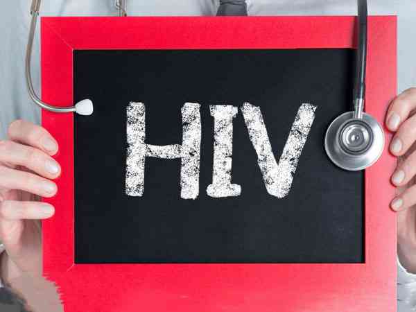男方为hiv病毒携带者，去泰国做洗精人工授精要多少钱？	
