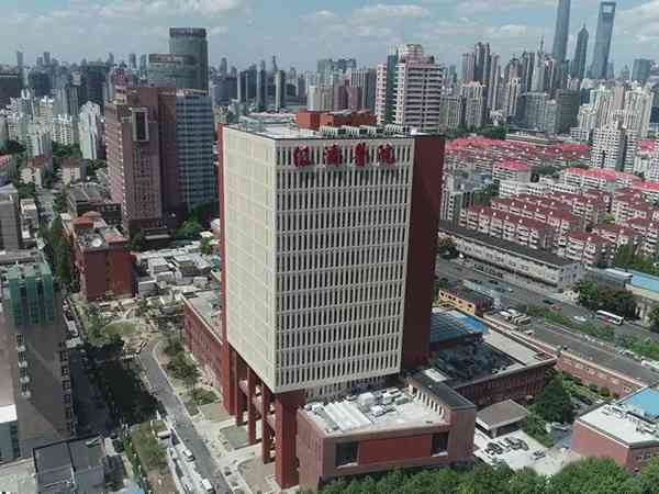 上海仁济医院最擅长的科室是不是生殖医学中心？