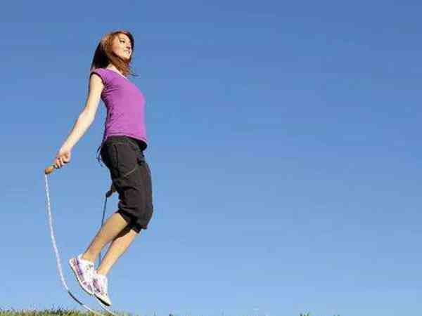 多囊为什么要每天跳绳减肥而不是跑步？