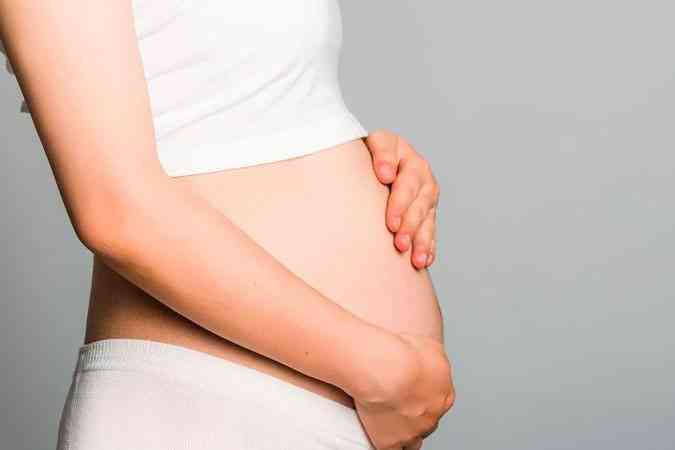 怀孕肚子中线看男女是怎么看的？对照图谁有？