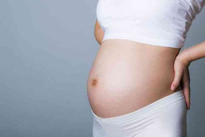 孕初期怀男孩雄性激素高的表现症状有哪些？