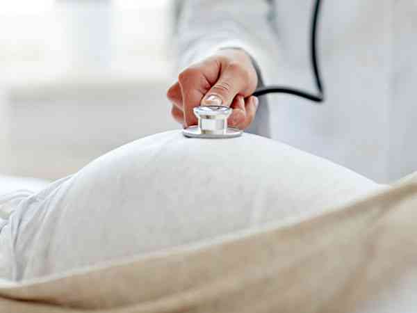 卵泡形状不规则很扁怀孕了对孩子发育好不好？