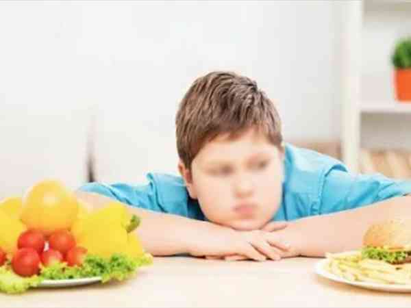 10岁儿童100斤怎样控制饮食进行减肥？有食谱推荐吗？