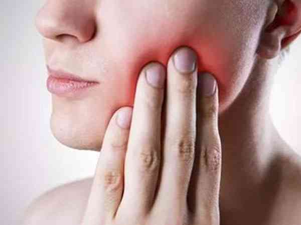 胚胎移植完第七天牙龈肿痛会影响着床吗？