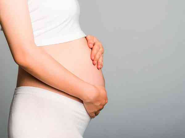 双角子宫怀孕几率高一碰就会怀孕吗？