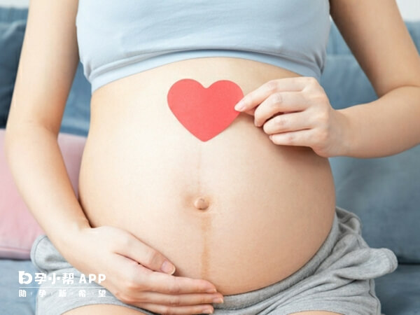 雌二醇在孕期保持稳步上升的趋势