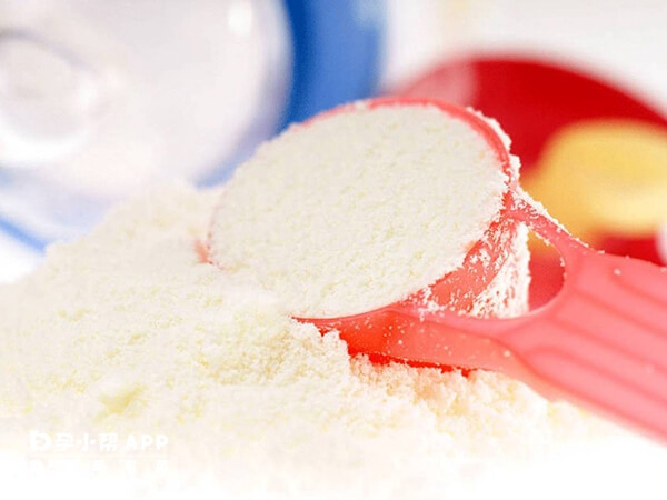 雀巢110奶粉中不含乳糖和蔗糖