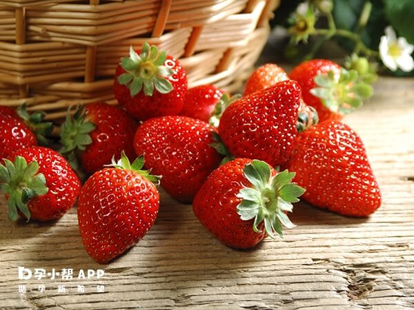 草莓象征着爱情