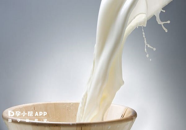 喝牛奶可以提高卵子质量