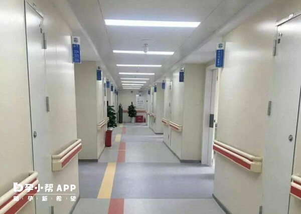 汕头市中心医院走廊