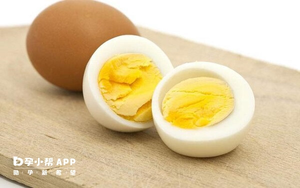 鸡蛋含有丰富蛋白质