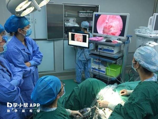 宫腔镜微创手术采用的是内窥镜的方式