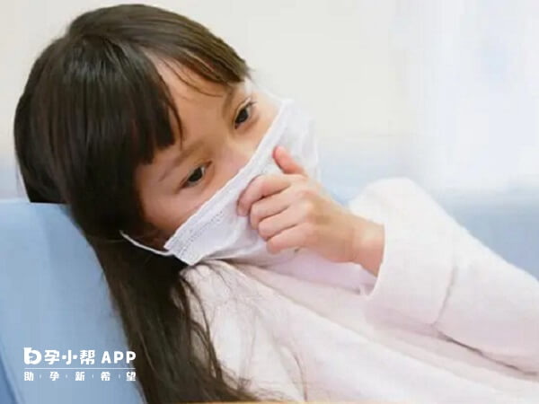 孩子睡觉出现鼻塞的情况可以通过按摩的方法快速通气
