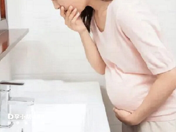 怀女孩的孕妇前三个月会有明显的孕吐反应