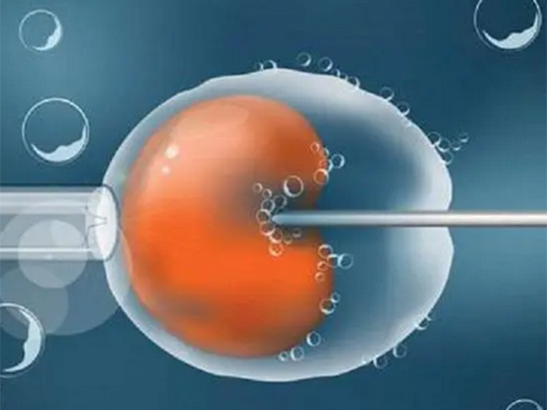 胚胎移植后左边小肚子有酥酥麻麻的感觉是怎么回事？