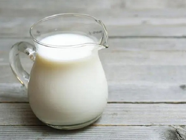 移植后一天喝几瓶纯牛奶比较合适有利于胚胎着床？