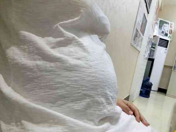 孕晚期胎儿大小偏小4周有胎停的危险吗？
