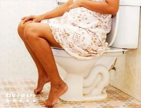 移植后建议女性使用马桶上厕所