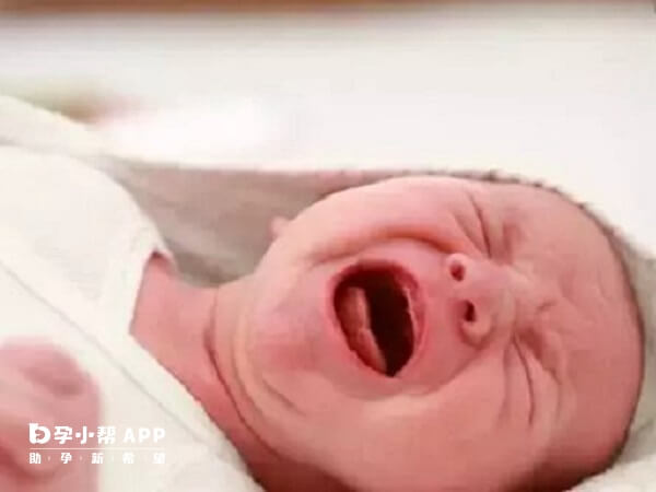 宝宝从第一声啼哭开始就有了自己的情绪
