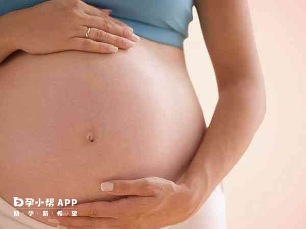 一般情况下在怀孕4个月后开始显怀