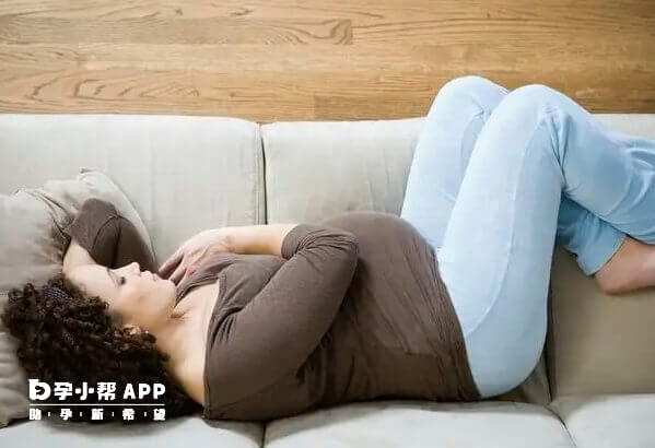 孕妇左侧卧位睡觉有利于血液回流