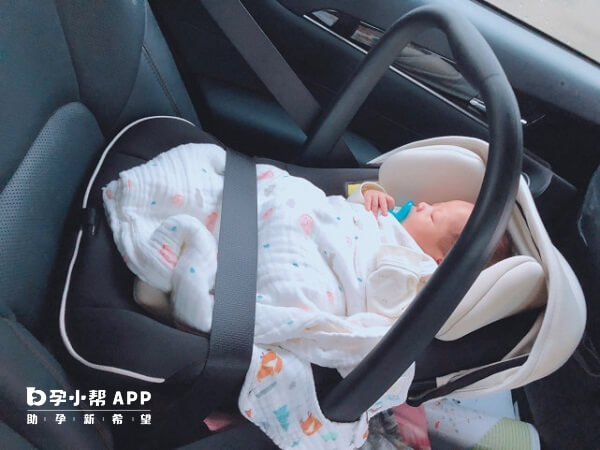 坐车颠簸可能会影响婴儿的脑部发育