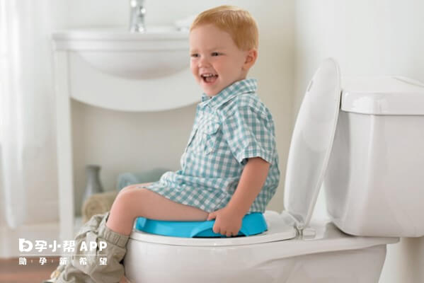 宝宝坐便器可以让孩子养成如厕好习惯