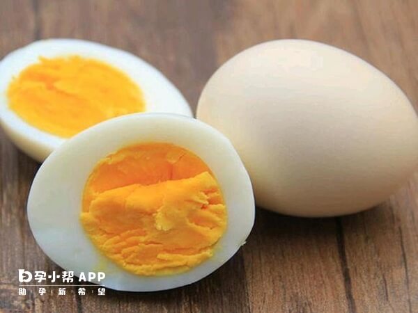 鸡蛋可以调节女性体内的激素水平