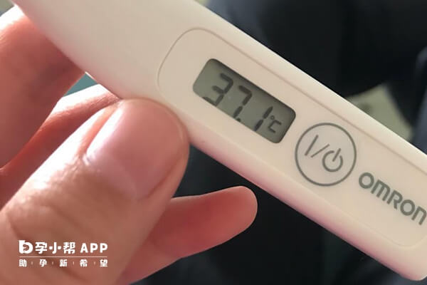 体温升高是促排怀孕的症状之一