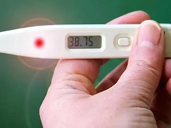 宝宝发烧最好的降温方法就是物理降温